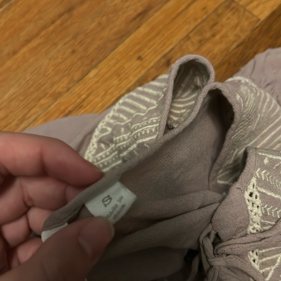 Others follow cropped flowy top - Picture 3 of 4